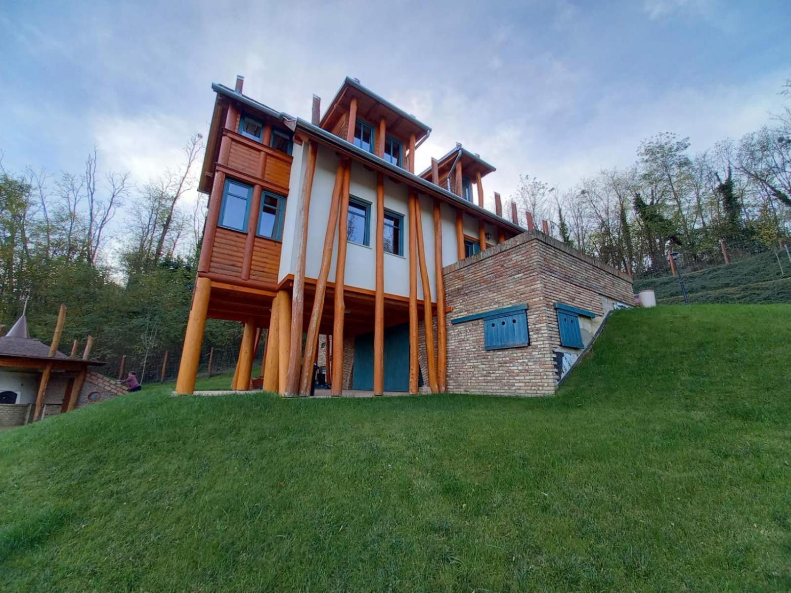 Vendeghaz Petoerke Hotel Bárdudvarnok Exterior photo