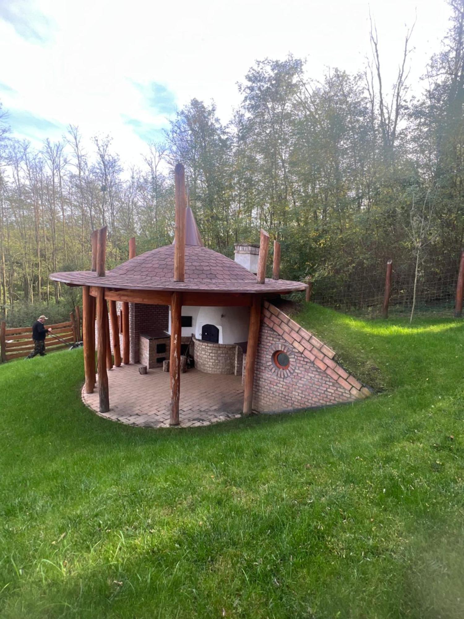 Vendeghaz Petoerke Hotel Bárdudvarnok Exterior photo